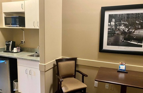 Southside Hotel | Super 8 by Wyndham Edmonton South