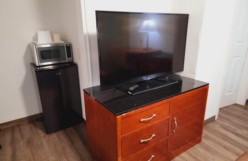 El Centro Hotel | Super 8 By Wyndham El Centro North