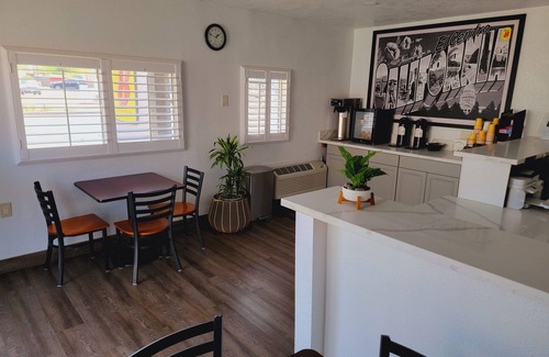 El Centro Hotel | Super 8 By Wyndham El Centro North