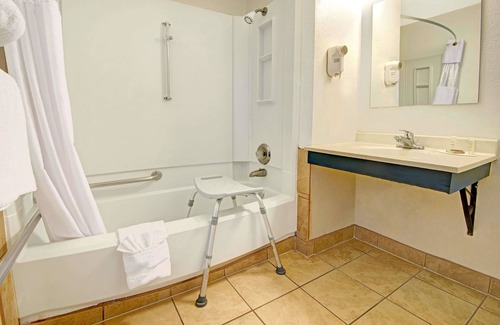Mesilla Park Hotel | Super 8 by Wyndham Las Cruces University Area