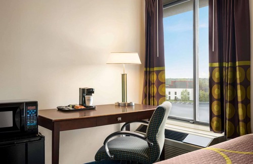 Galeville Hotel | Super 8 by Wyndham Liverpool/Syracuse North Airport