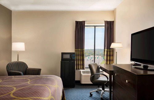 Galeville Hotel | Super 8 by Wyndham Liverpool/Syracuse North Airport