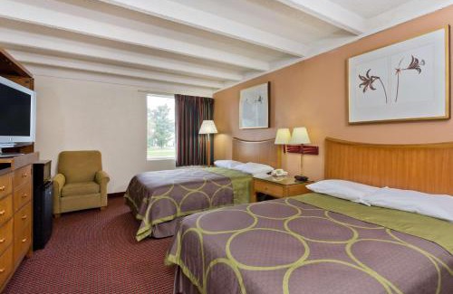 Melbourne Hotel | Super 8 by Wyndham Melbourne