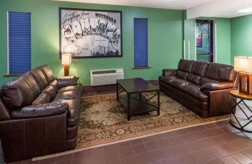 Grant Creek Hotel | Super 8 by Wyndham Missoula/Reserve St.