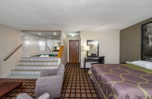 Munfordville Hotel | Super 8 by Wyndham Munfordville KY