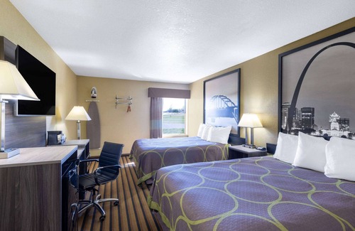 Nixa Hotel | Super 8 by Wyndham Nixa/Springfield Area