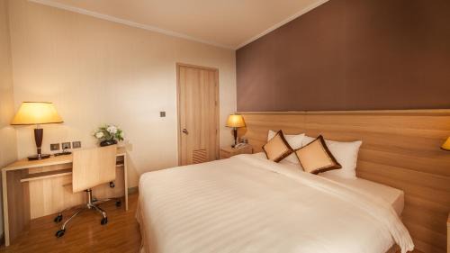 Ba Dinh Hotel | Super Candle Hotel