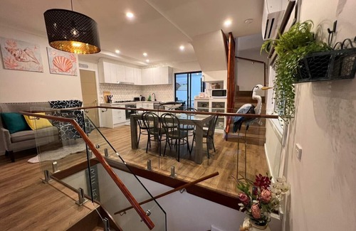Rosebud Cabaña | Super close to beach, shops & Rosebud Hotel....!!