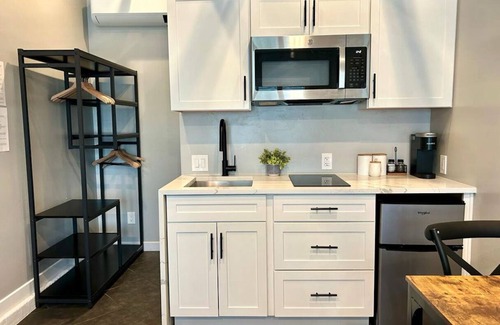 Mira Mesa Apartamento | Super cute modern studio with private entrance!