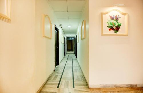 Dera Bassi Hotel | Super Hotel O Dera Bassi Ambala-Chandigarh Road