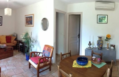 Sainte-Lucie-de-Tallano Apartamento | Excelente alojamiento confortable, mucho encanto