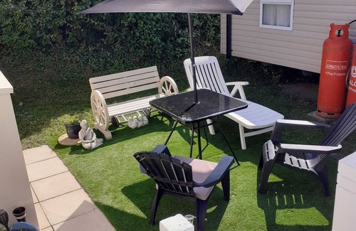 New Quay Chalet De Esquí | Superb position 2 bedroom Caravan Newquay Wales