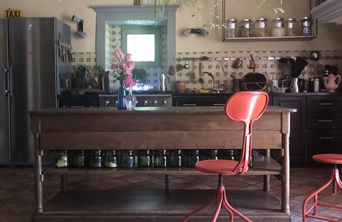 Betaucourt Cama Y Desayuno | Superbly renovated former notable's property.