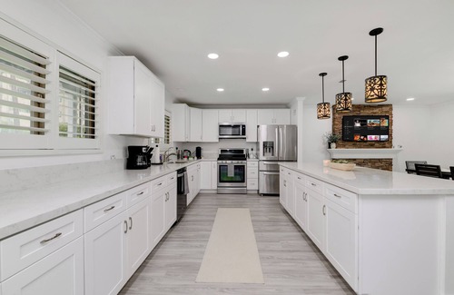 San Carlos Casa | SuperHost, Arcade Room, Movie Room, Fire Pit, near SDSU, 4 bedrooms, sleeps 12