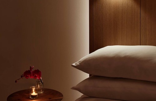 Bowery Hotel | Superior Comfort in the City: Elegant Suites with Panoramic City Views