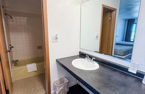 Antigo Hotel | Superior Stays