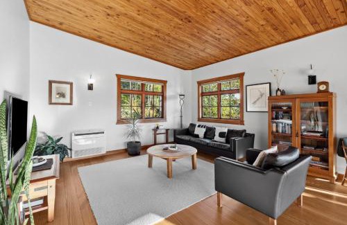 Upper Moutere Casa | Supplejack Gardens