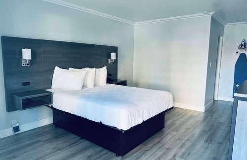 Downtown Hotel | SureStay by Best Western Fresno Central