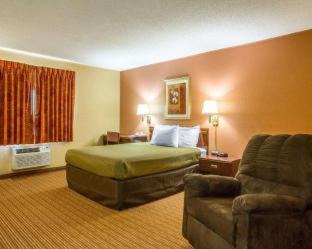 Massena Hotel | SureStay by Best Western Massena