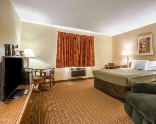 Massena Hotel | SureStay by Best Western Massena