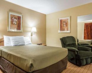 Massena Hotel | SureStay by Best Western Massena