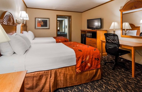 Kansas City Hotel | SureStay by Best Western Kansas City Country Inn North