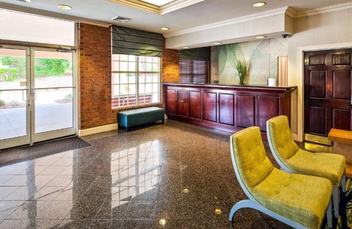 Northeast Raleigh Hotel | SureStay Plus Hotel by Best Western Raleigh North Downtown