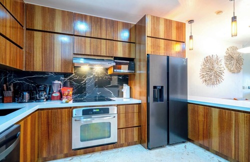 Centro de Playa del Carmen Condominio | Condo Surf 405 - Beachfront Oceanview 3 BR Luxury - At El Faro Condos