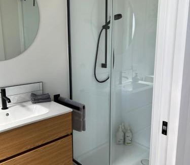 Ocean Beach Apartamento | Surf & Turf Romantic Coastal Retreat Near Ocean Beach