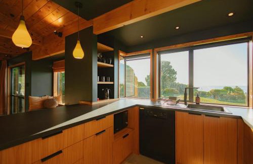 Hapuku Casa | Surfwatch House