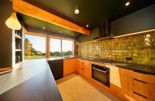 Hapuku Casa | Surfwatch House