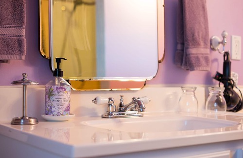 Center Harbor Cama Y Desayuno | Sutton House B & B