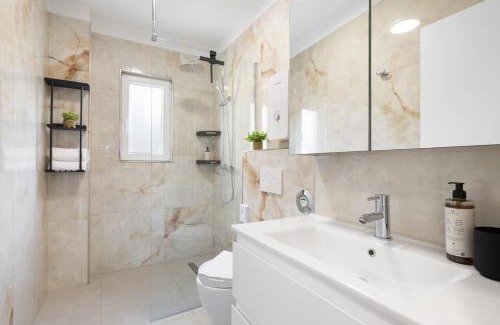 Rhein-Erft-Kreis District Apartamento | Svyvo Apartments Brühl - Parking Kitchen Balcony