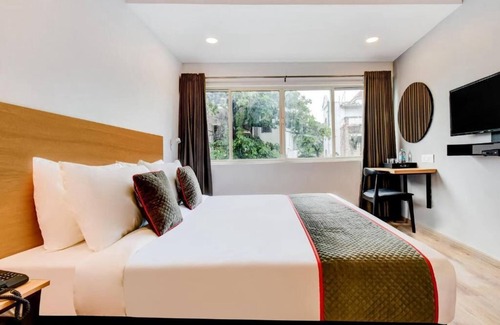 Nagpur Hotel | SwagStay Hotel Century