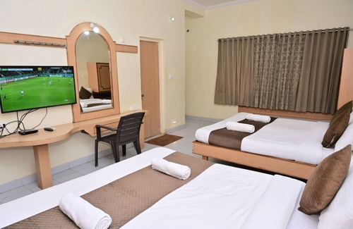 Shirdi Hotel | SWAMY RESORT
