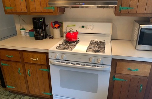 Wellfleet Casa | Sweet Comfortable Home in the Woods, Oceanside (CS0026)