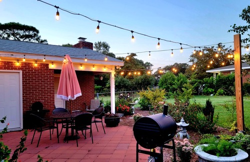 Wilmington Casa | Sweet Escape is 3 miles to Wrightsville Beach & 8 miles to Downtown Riverfront~