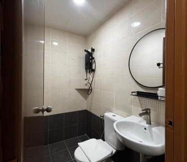 Bandar Baru Salak Tinggi Hotel | Swing & Pillows - KLIA 1, KLIA 2 Salak Tinggi