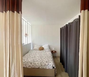 Centre Ville Apartamento | T1 de standing à Port Boinot avec balcon