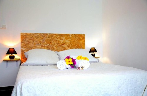 Sainte-Clotilde Apartamento | T2 Le Bel'vue 2étoiles 55m2 Rénové avec vue - 10' de l'aéroport - Situation idéale