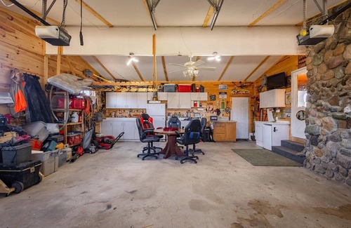 Osakis Casa | Take ur dogs on a daily pontoon ride on beautiful lake Osakis will guide u out