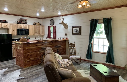 Hilham Cabina | Talley's Cabins and Breakfast By Dale Hollow Lake. Right Where You Want To Be!
