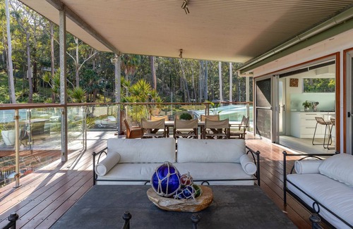 Smiths Lake Casa | Tambo Lindo- Meaning beautiful inn in Quechua the Inca language of Perú