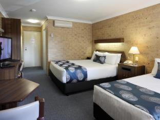South Tamworth Hotel | Tamworth Motor Inn & Cabins
