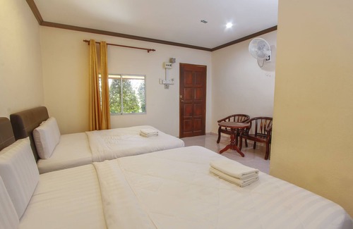 Air Hangat Hotel | Tanjung Puteri Motel