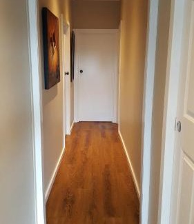 Warners Bay Casa | Tantarra Guest House - Pet Friendly