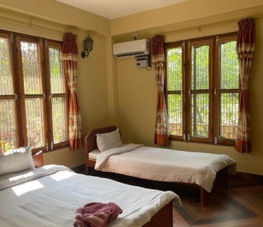 Sauraha Casa | Tara guesthouse - Sauraha,Chitwan