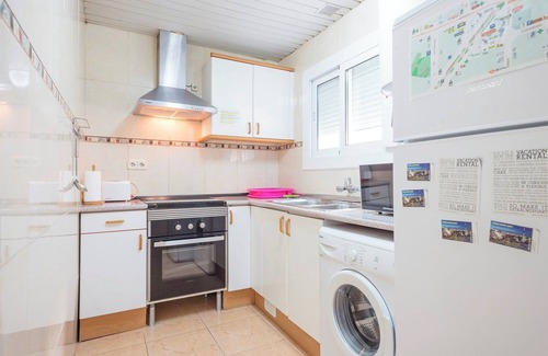 La Nova Esquerra de l'Eixample Apartamento | TARRADELLAS 3, PARA 14 PERSONAS, muy cerca Estació de Sants, llegada tren aeropuerto, muy bien comunicado y rodeado de comercios y restaurants