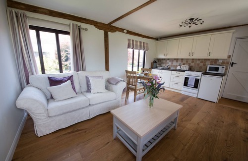 Abbess Roding Cabaña | Casa de campo renovada con buen gusto con piscina cerca de Tenterden