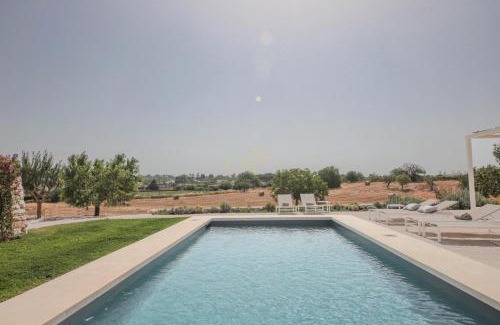 Martina Franca Villa | TD I Coni di Pinurè Trulli with Scenic Valley View